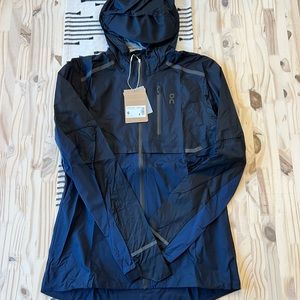 On Weather Jacket W - Small BRAND NEW